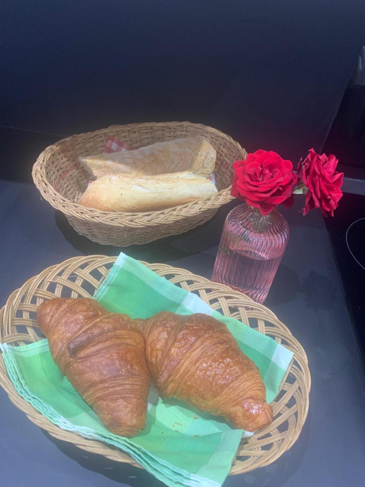 Reve D'Azur, 2 Chambres, Maison Julia En Bord De Mer A La Nartelle, Piscine Partagee, Parking & Terrasse Bbq, Wifi Et Draps Inclus Plage A Pied Sainte-Maxime Exterior foto