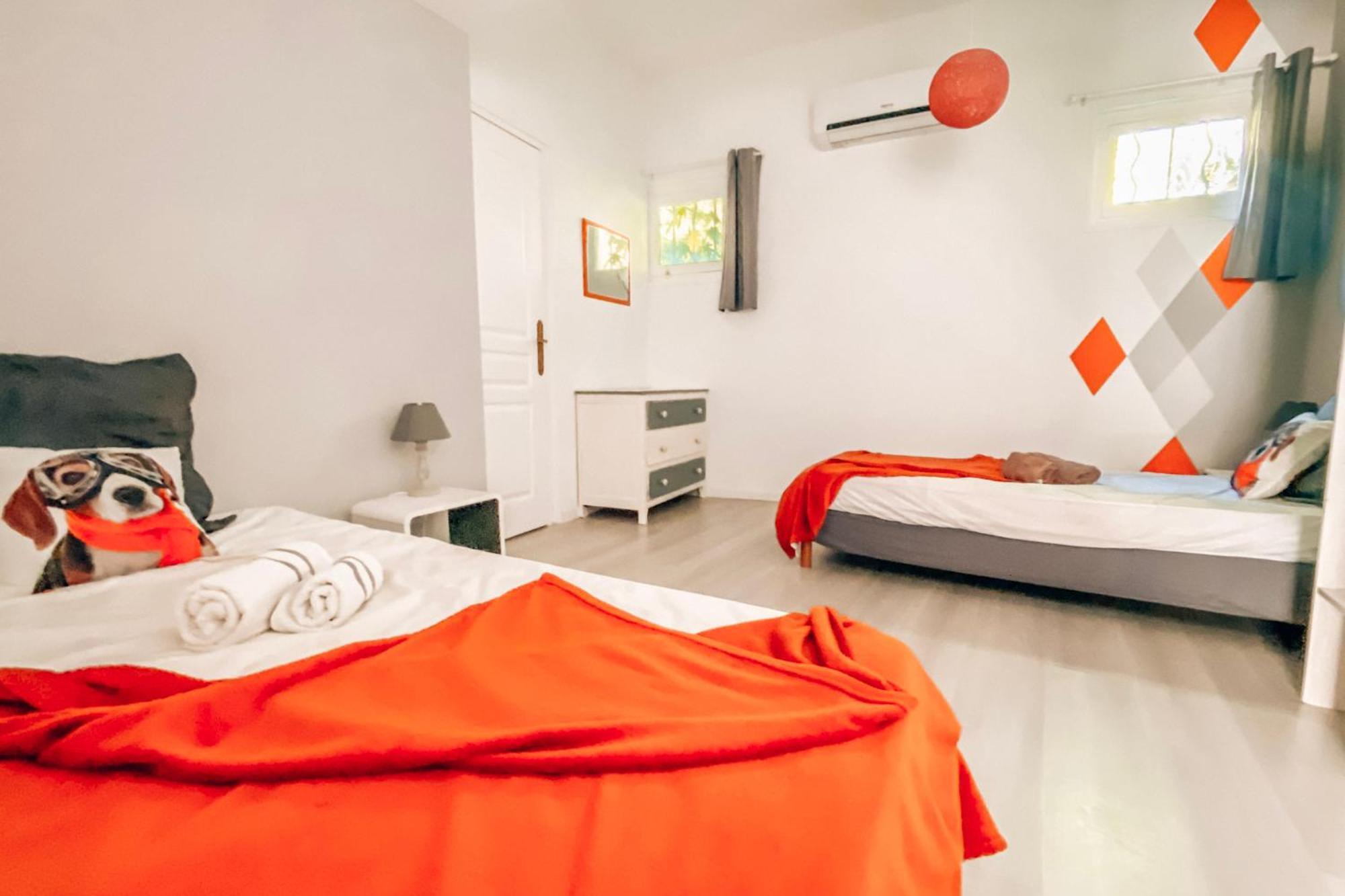 Reve D'Azur, 2 Chambres, Maison Julia En Bord De Mer A La Nartelle, Piscine Partagee, Parking & Terrasse Bbq, Wifi Et Draps Inclus Plage A Pied Sainte-Maxime Exterior foto