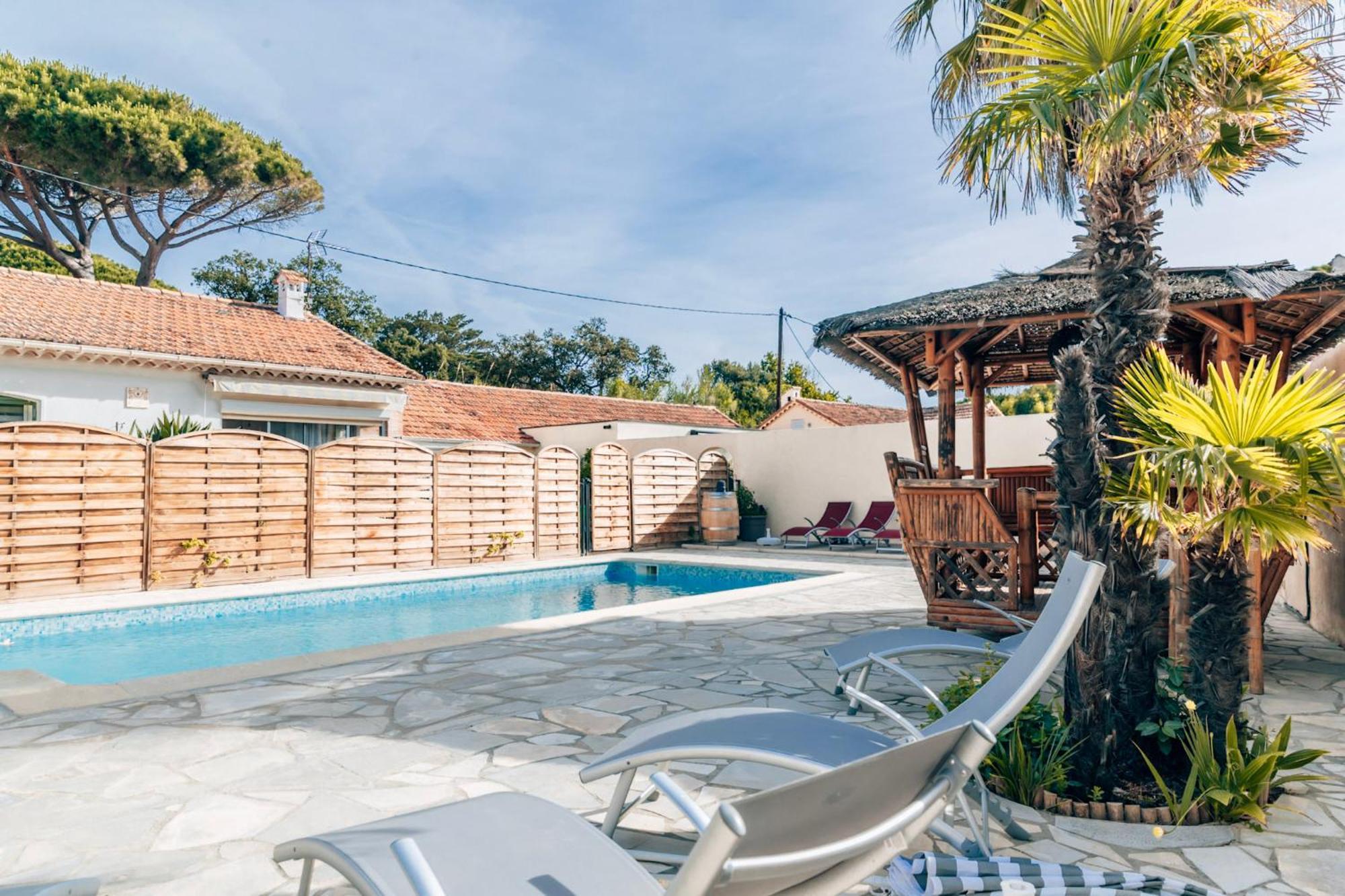 Reve D'Azur, 2 Chambres, Maison Julia En Bord De Mer A La Nartelle, Piscine Partagee, Parking & Terrasse Bbq, Wifi Et Draps Inclus Plage A Pied Sainte-Maxime Exterior foto