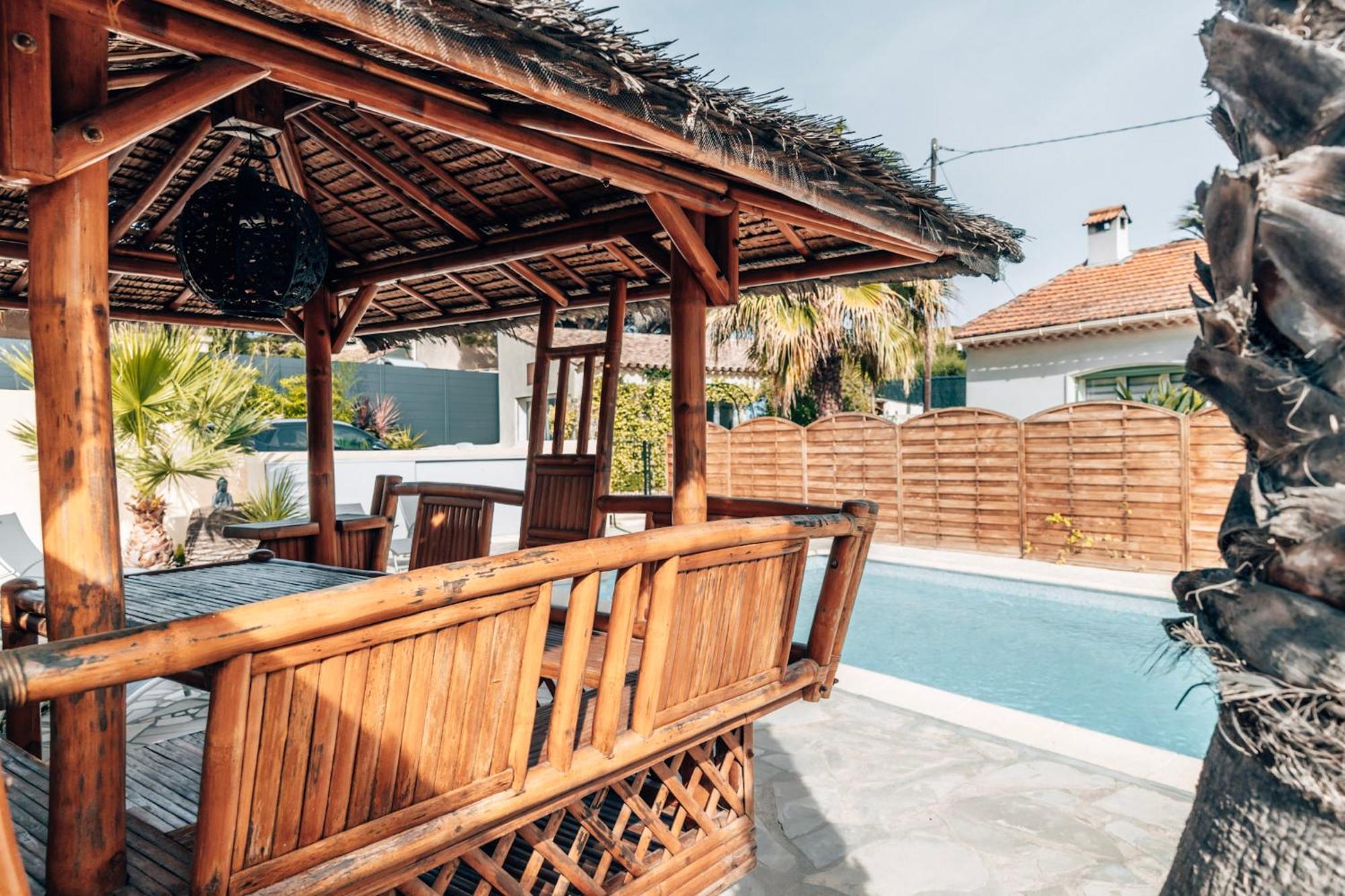Reve D'Azur, 2 Chambres, Maison Julia En Bord De Mer A La Nartelle, Piscine Partagee, Parking & Terrasse Bbq, Wifi Et Draps Inclus Plage A Pied Sainte-Maxime Exterior foto