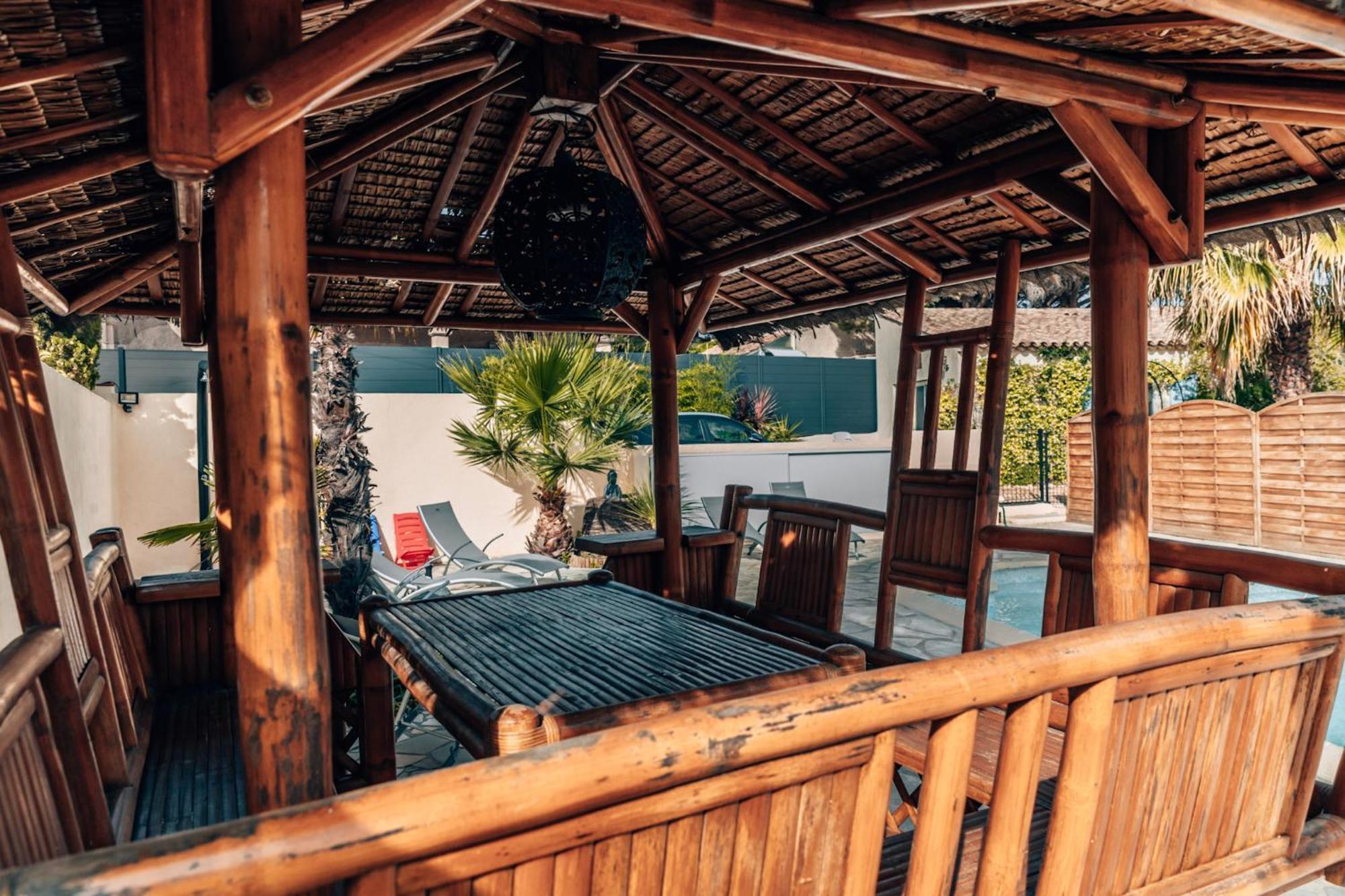 Reve D'Azur, 2 Chambres, Maison Julia En Bord De Mer A La Nartelle, Piscine Partagee, Parking & Terrasse Bbq, Wifi Et Draps Inclus Plage A Pied Sainte-Maxime Exterior foto
